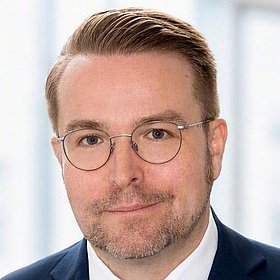 Denis Fiedler ist Wirtschaftsprüfer bei PKF Fasselt