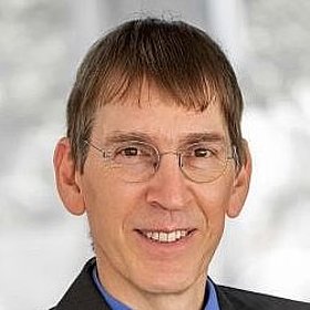 Dorian Deicke ist Manager im Corporate Finance-Bereich bei PKF Fasselt
