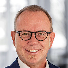 Thomas Kawaters ist Wirtschaftsprüfer und Steuerberater bei PKF Fasselt