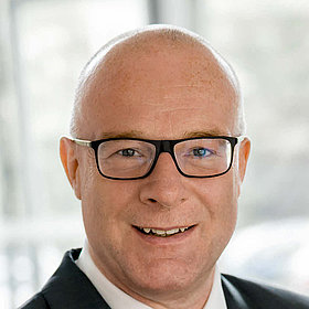 Peter von Lackum ist Wirtschaftsprüfer und Steuerberater bei PKF Fasselt