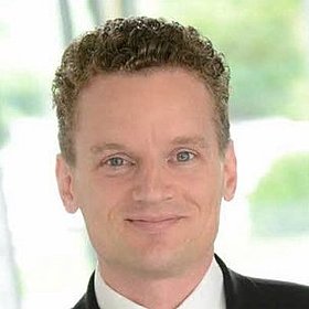 Ulrich Fischer ist Manager im Corporate Finance-Bereich bei PKF Fasselt